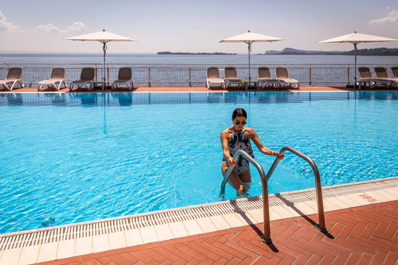 Hotel with swimming pool in Gardone Riviera on Lake Garda