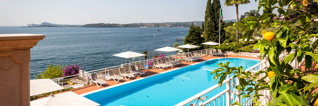 Hotel with swimming pool in Gardone Riviera on Lake Garda